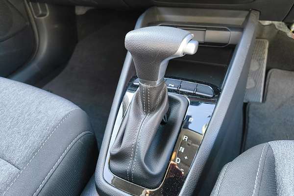 2024 Kia Stonic S YB