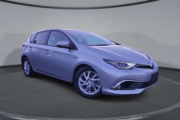 2017 Toyota Corolla Hybrid ZWE186R