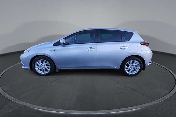 2017 Toyota Corolla Hybrid ZWE186R