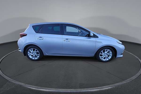 2017 Toyota Corolla Hybrid ZWE186R