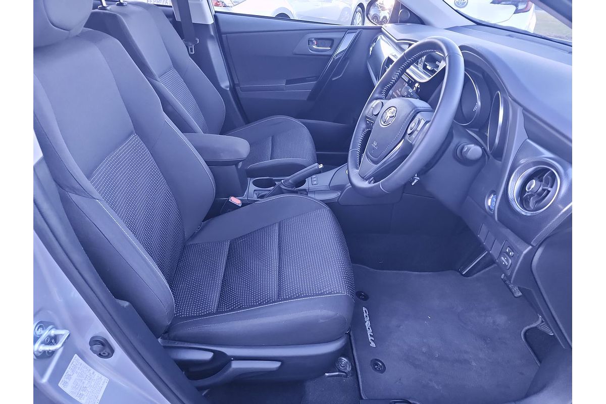 2017 Toyota Corolla Hybrid ZWE186R