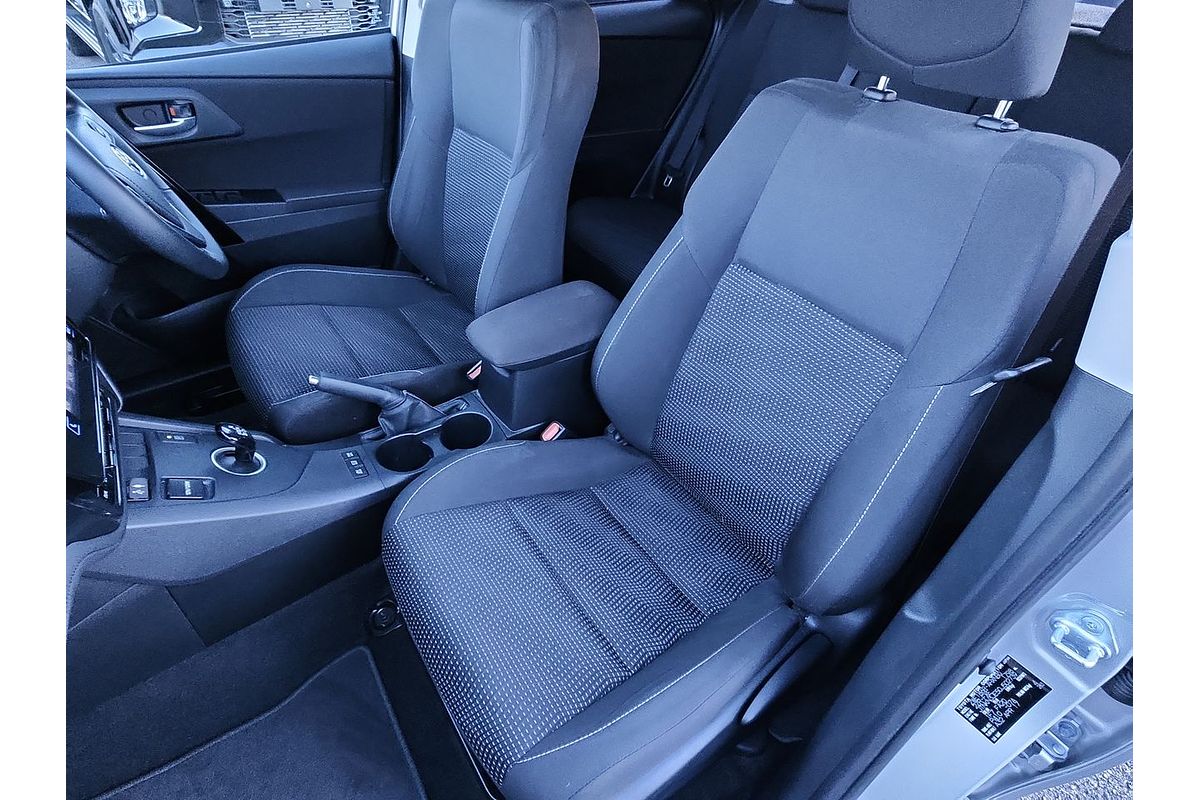 2017 Toyota Corolla Hybrid ZWE186R