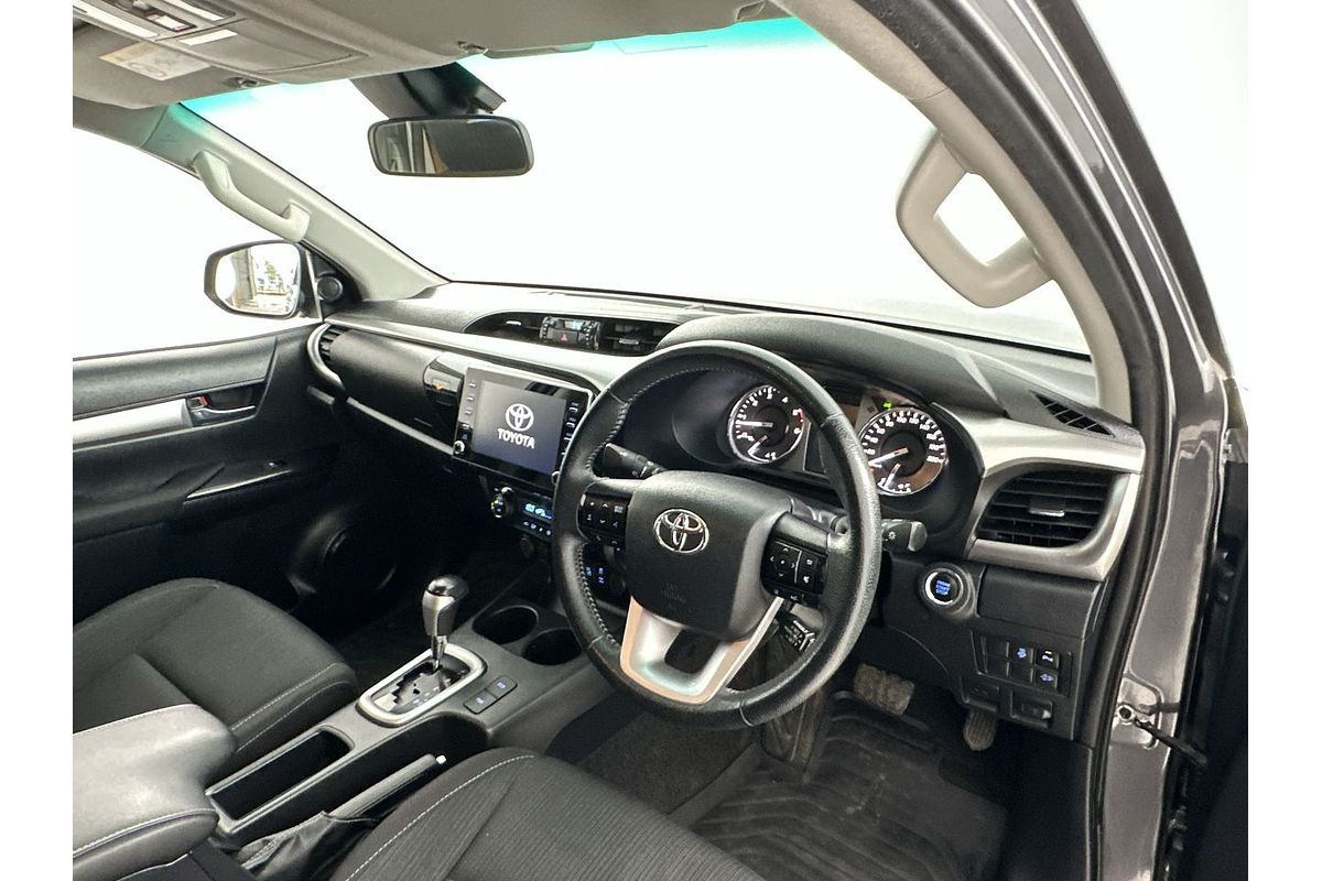 2022 Toyota Hilux SR5 GUN126R 4X4