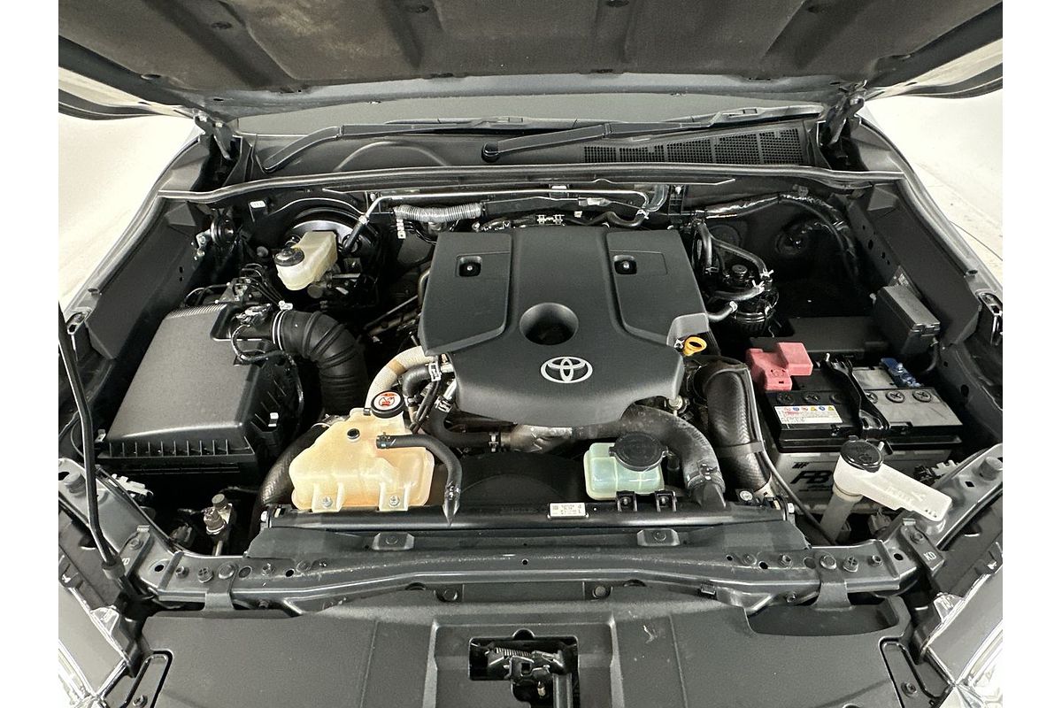 2022 Toyota Hilux SR5 GUN126R 4X4