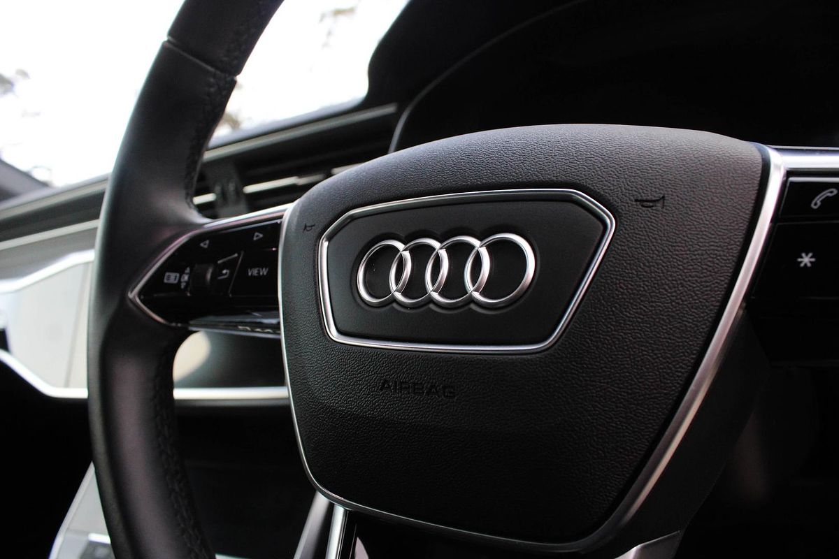 2021 Audi A6 55 TFSI S line C8