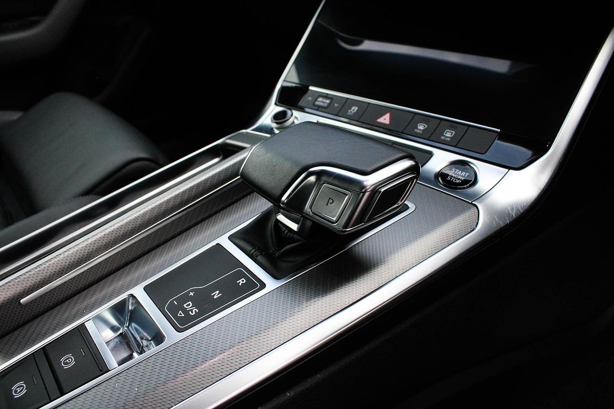 2021 Audi A6 55 TFSI S line C8