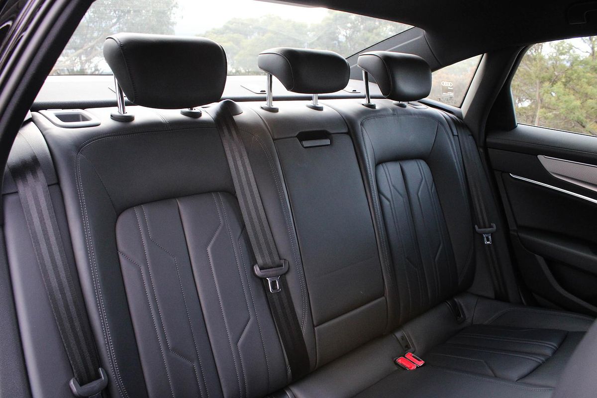 2021 Audi A6 55 TFSI S line C8