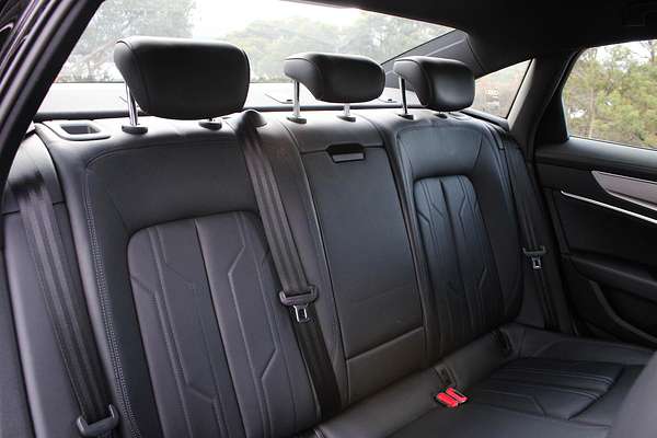 2021 Audi A6 55 TFSI S line C8