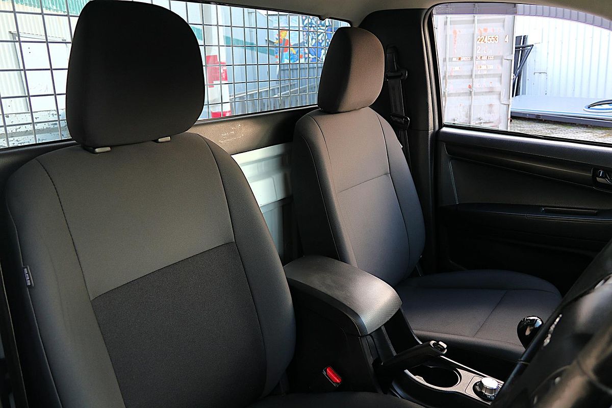 2016 Isuzu D-MAX SX 4X4