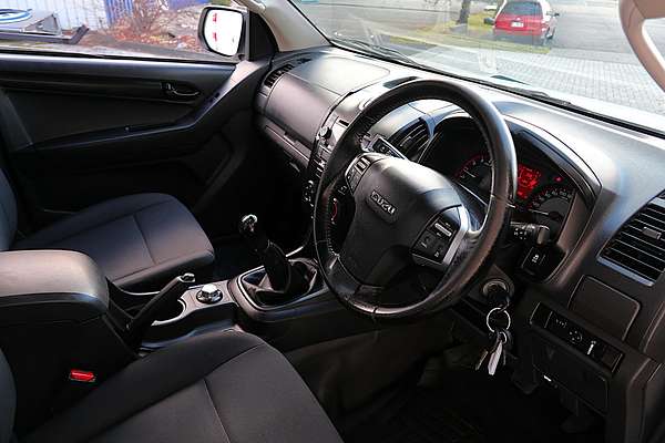 2016 Isuzu D-MAX SX 4X4