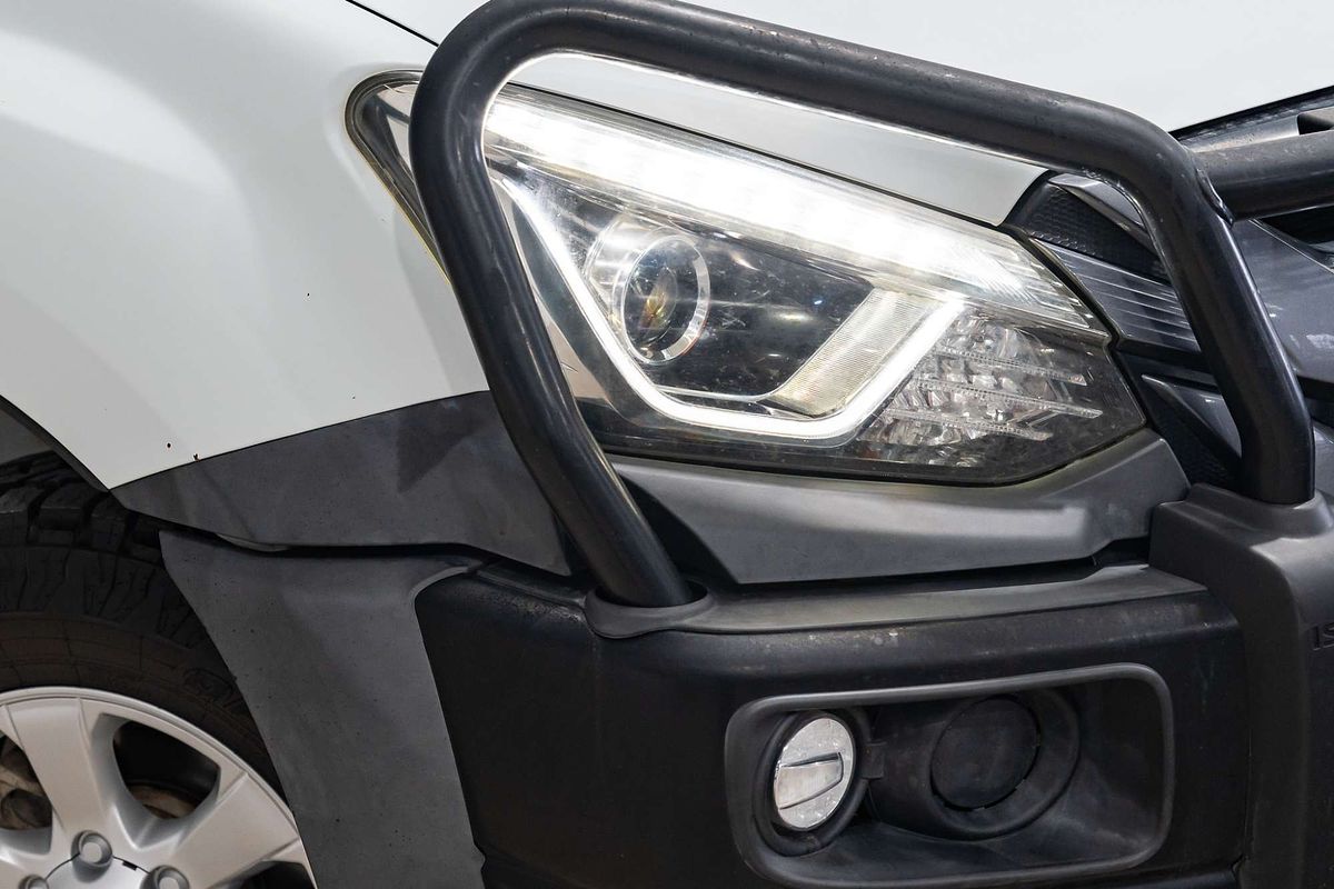 2020 Isuzu MU-X LS-M