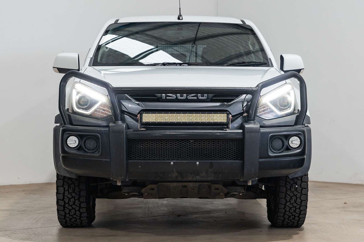 2020 Isuzu MU-X LS-M