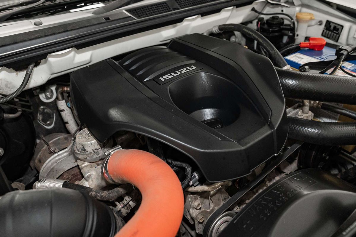2020 Isuzu MU-X LS-M
