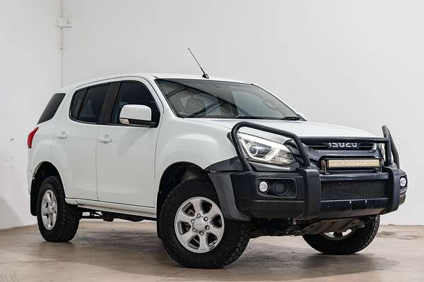 2020 Isuzu MU-X LS-M