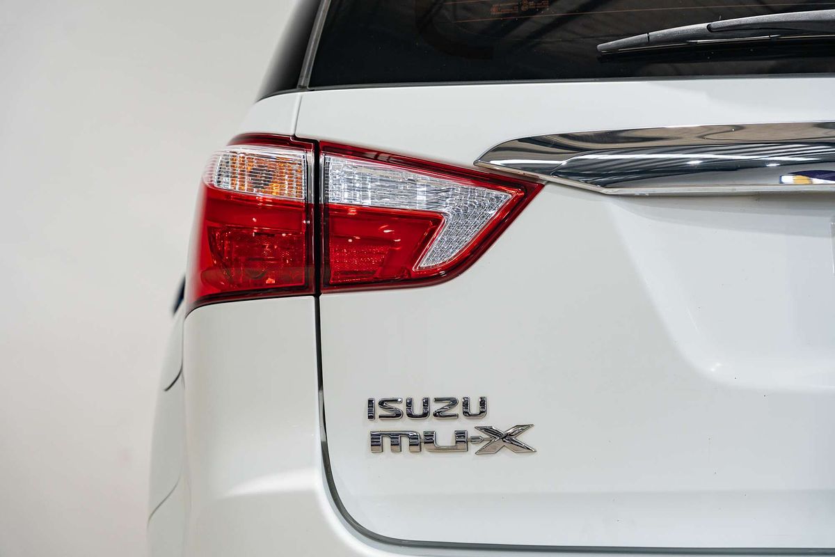 2020 Isuzu MU-X LS-M