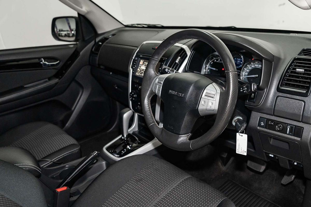 2020 Isuzu MU-X LS-M