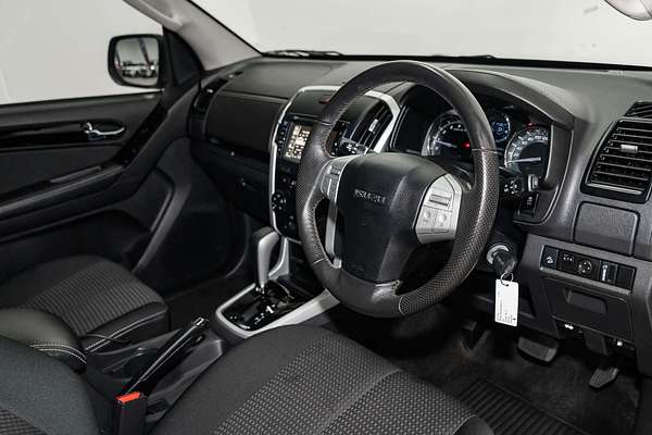 2020 Isuzu MU-X LS-M