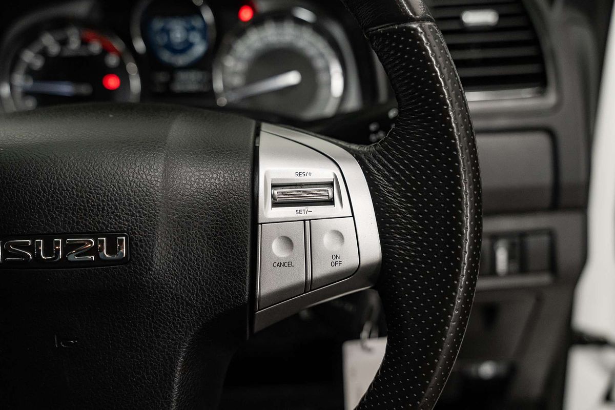 2020 Isuzu MU-X LS-M