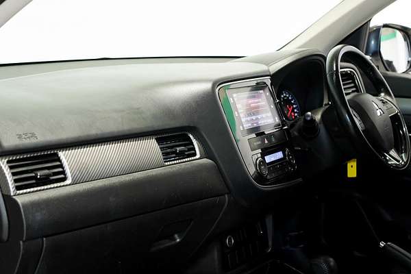 2017 Mitsubishi Outlander LS Safety Pack ZK