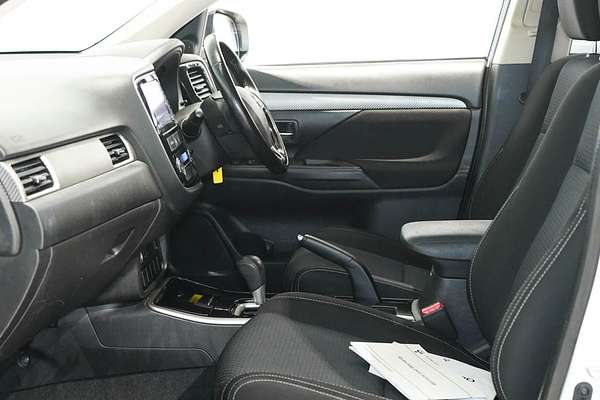 2017 Mitsubishi Outlander LS Safety Pack ZK