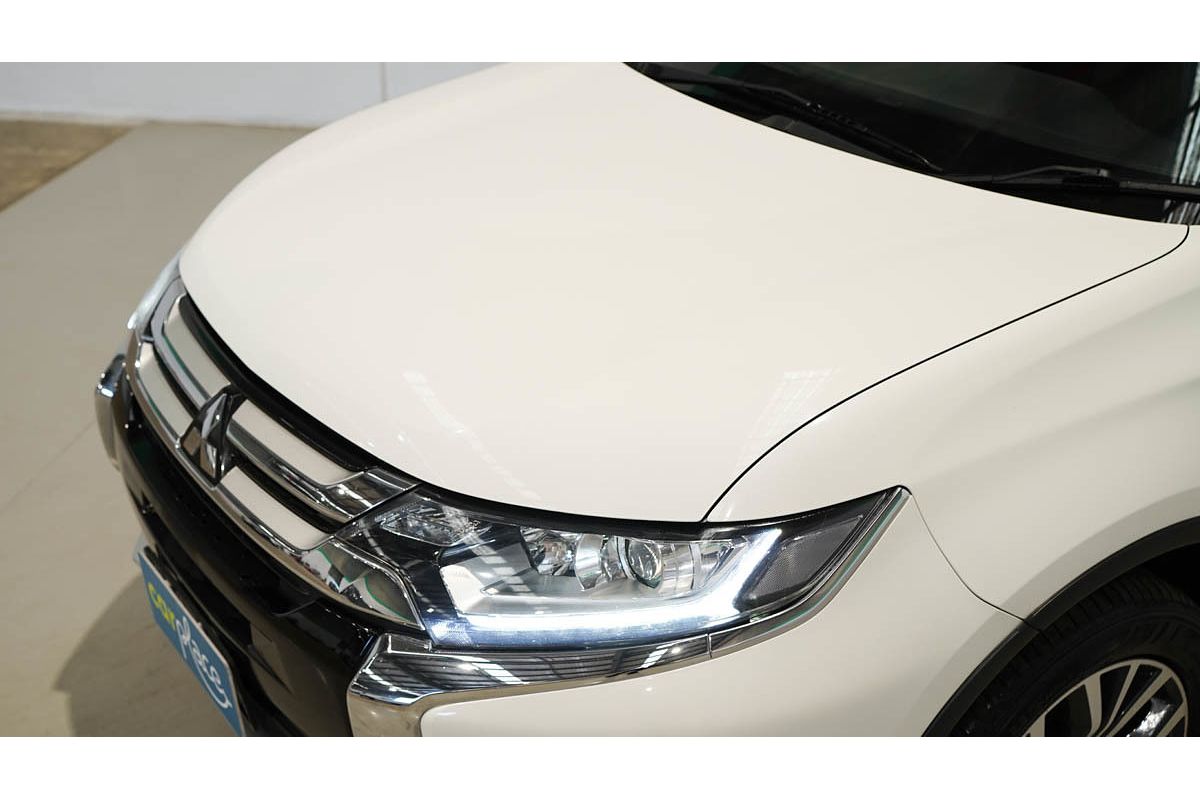2017 Mitsubishi Outlander LS Safety Pack ZK