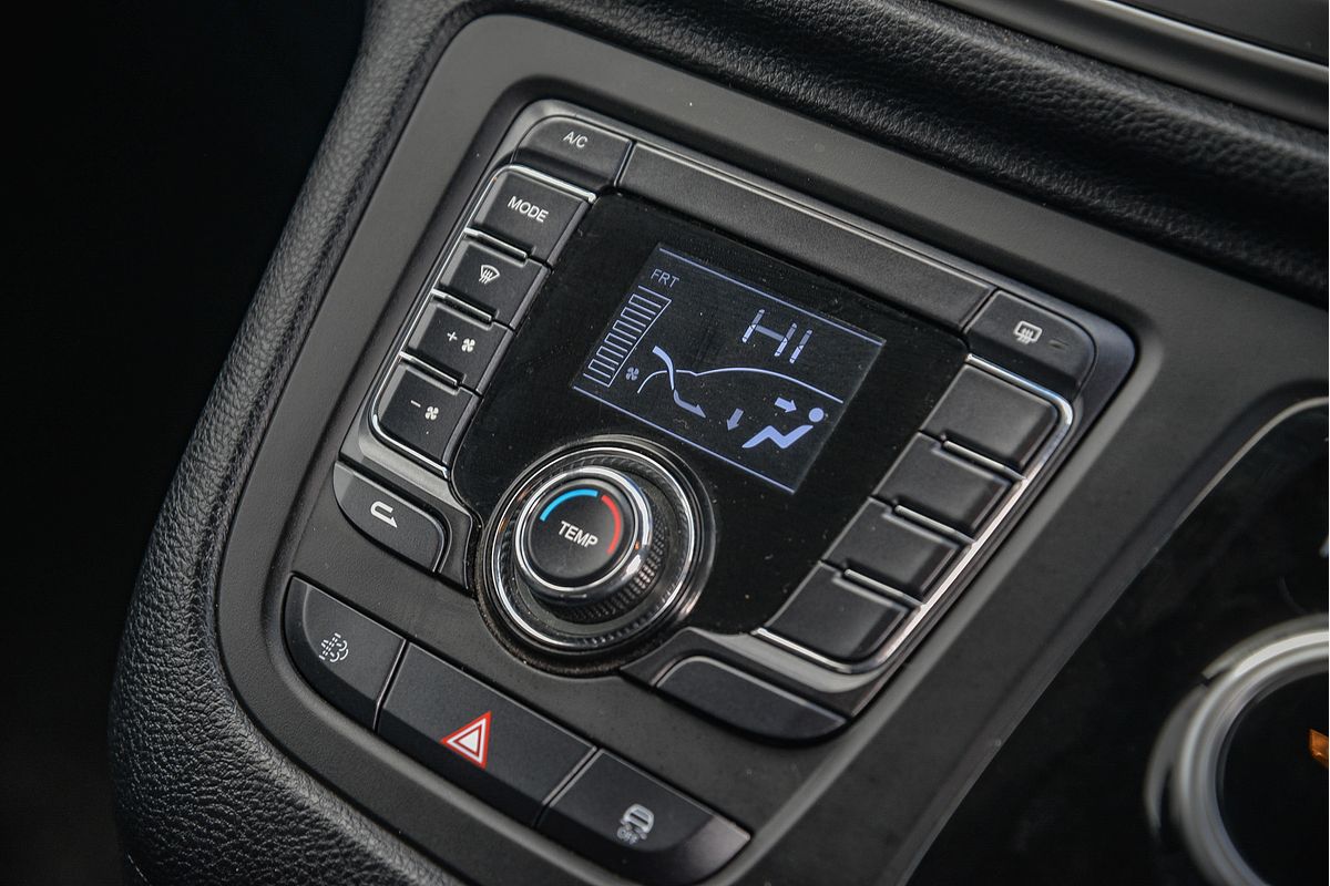 2023 LDV G10 + SV7C