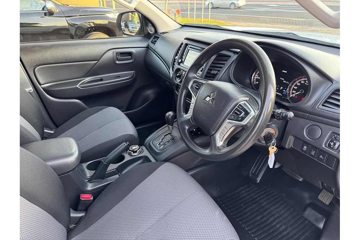 2020 Mitsubishi Triton GLX ADAS MR 4X4