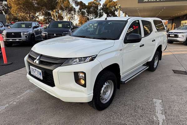 2020 Mitsubishi Triton GLX ADAS MR 4X4
