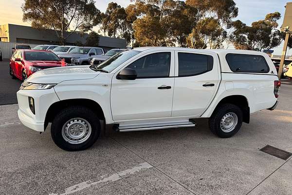2020 Mitsubishi Triton GLX ADAS MR 4X4