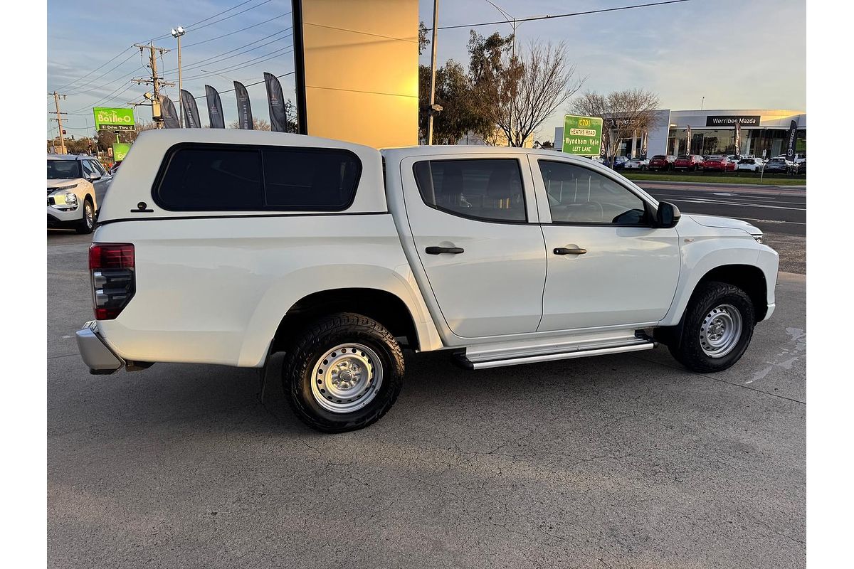 2020 Mitsubishi Triton GLX ADAS MR 4X4