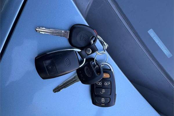 2007 Kia Grand Carnival Platinum VQ