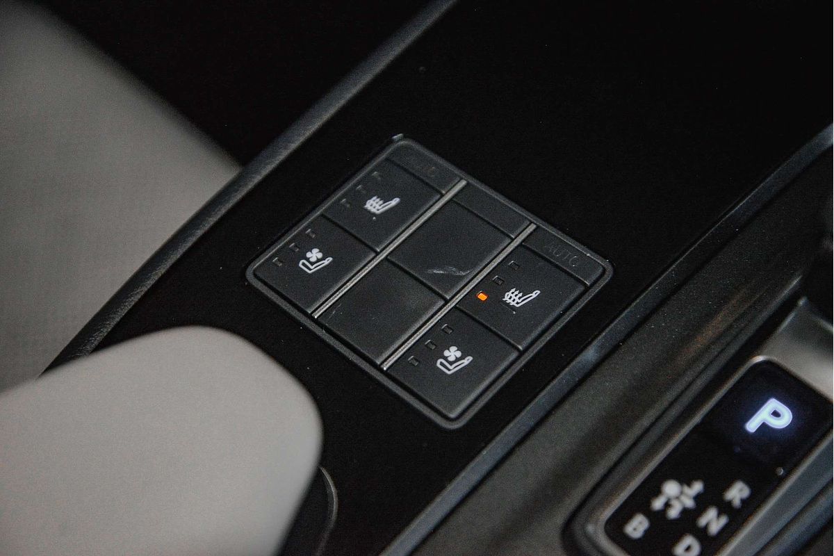 2024 Lexus UX UX300h Sport Luxury MZAH11R