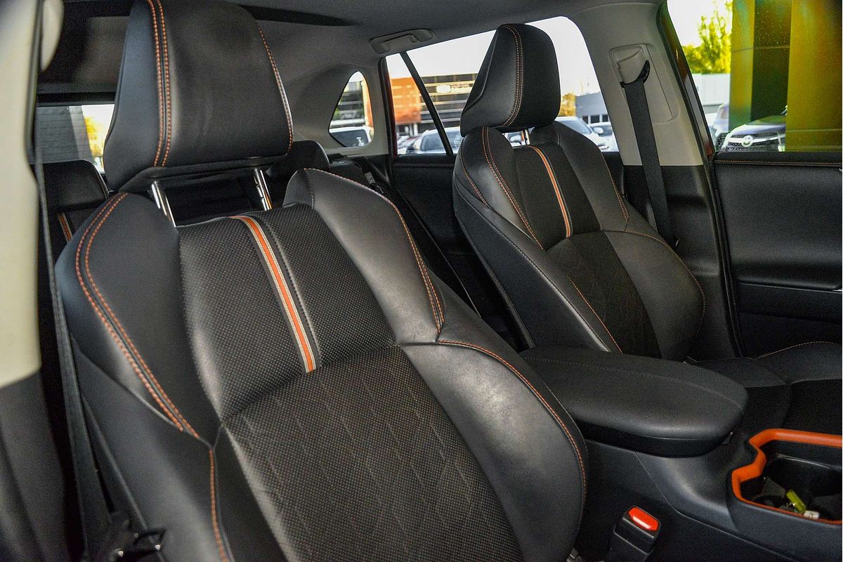 2020 Toyota RAV4 Edge AXAA54R