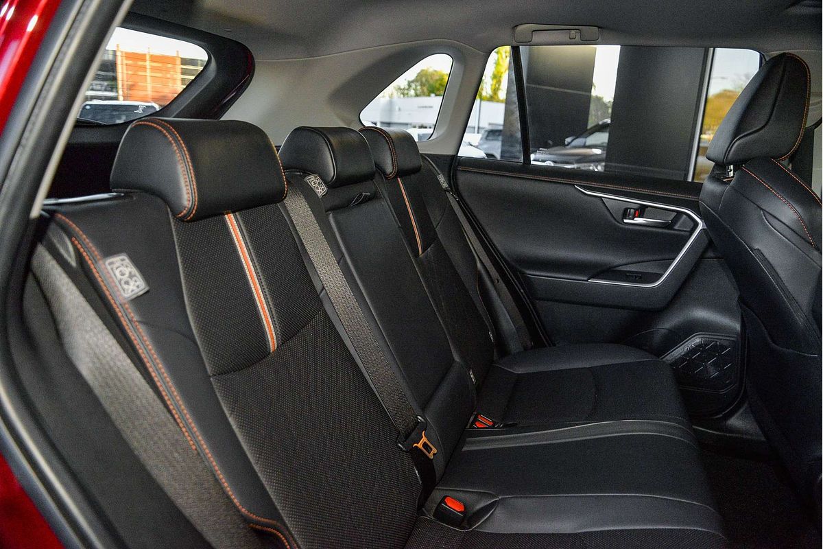 2020 Toyota RAV4 Edge AXAA54R