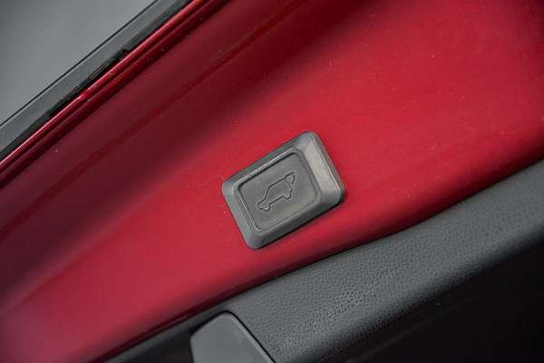 2020 Toyota RAV4 Edge AXAA54R