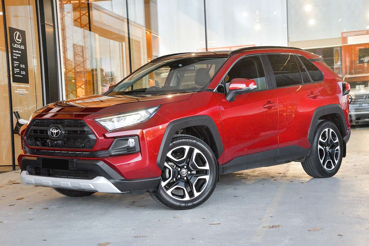 2020 Toyota RAV4 Edge AXAA54R