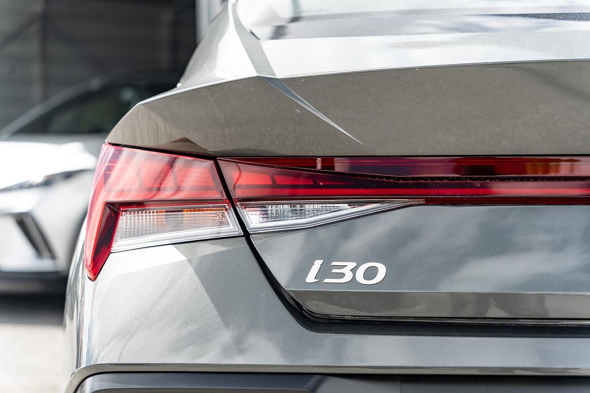 2025 Hyundai i30 Elite Hybrid CN7.V2