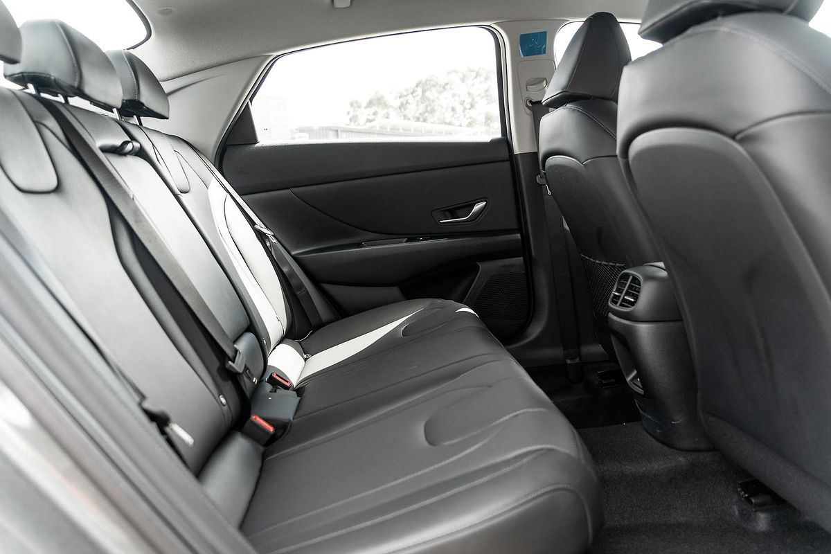 2025 Hyundai i30 Elite Hybrid CN7.V2