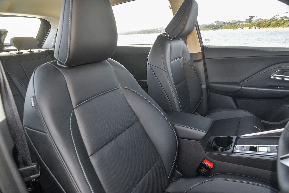 2025 MG ZS Essence ZS32