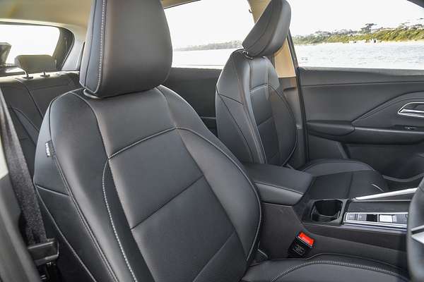 2025 MG ZS Essence ZS32