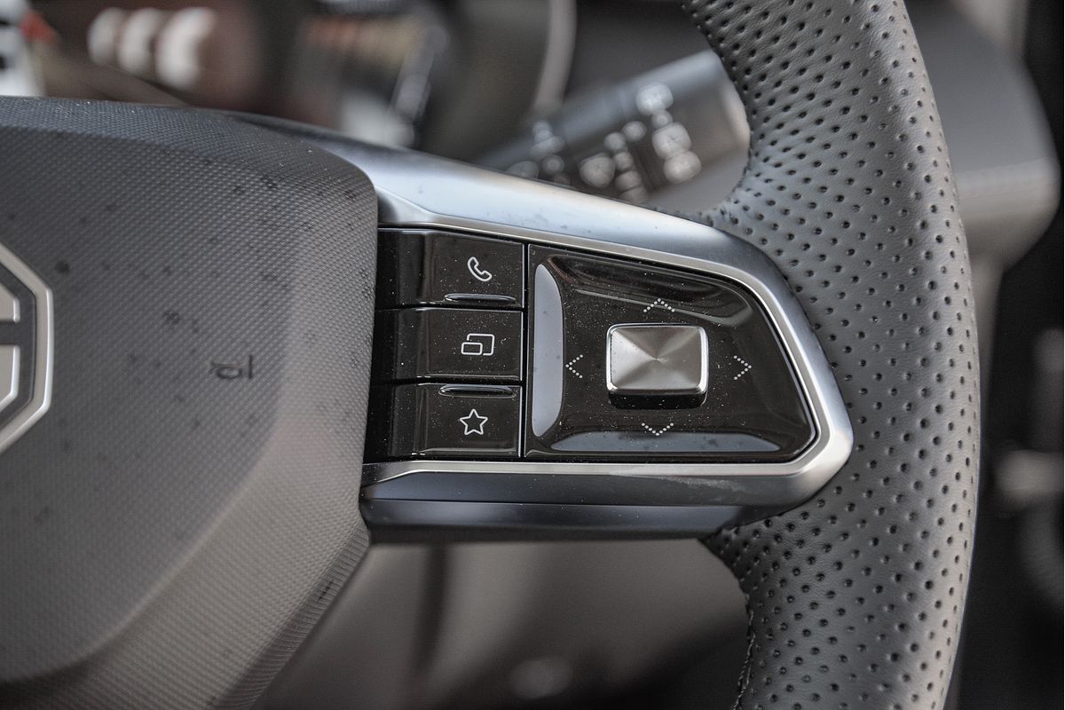 2025 MG ZS Essence ZS32