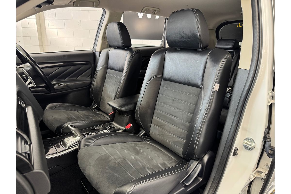 2017 Mitsubishi Outlander PHEV XLS 4WD AUTO