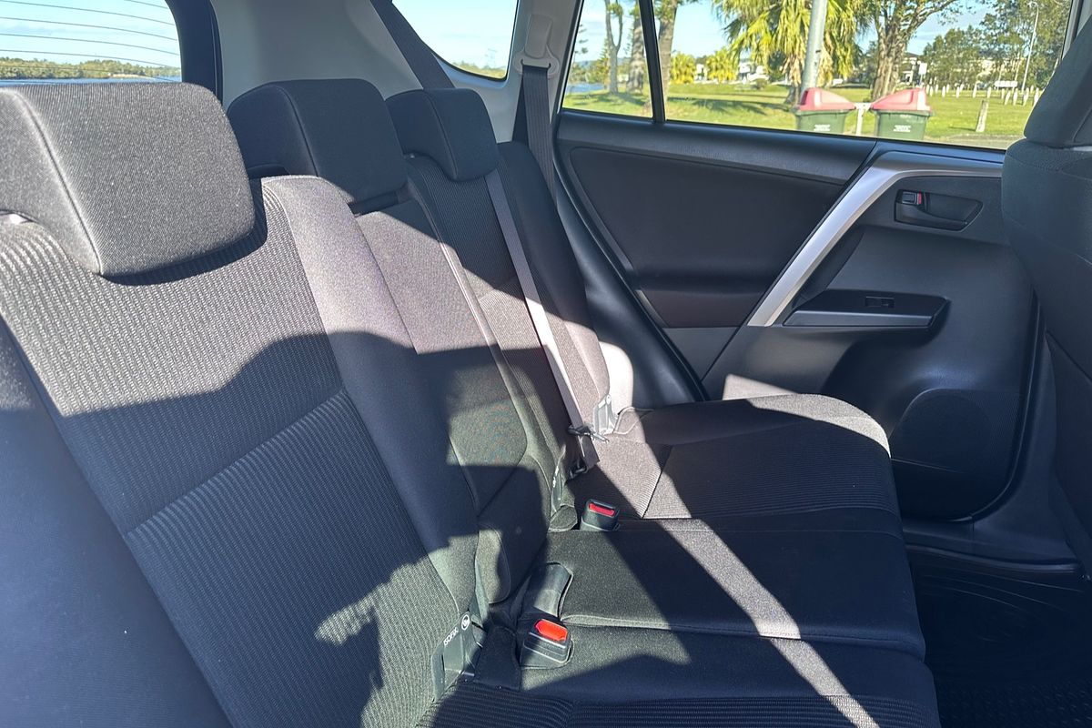 2017 Toyota RAV4 GX ZSA42R