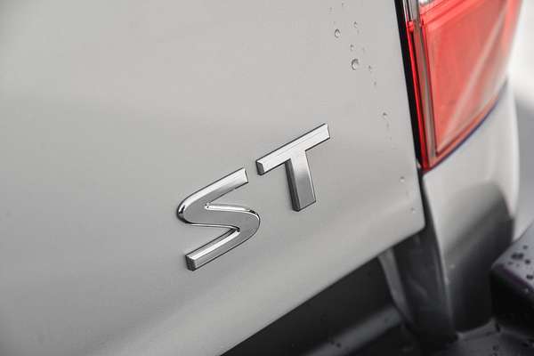 2019 Nissan Navara ST D23 Series 4 4X4