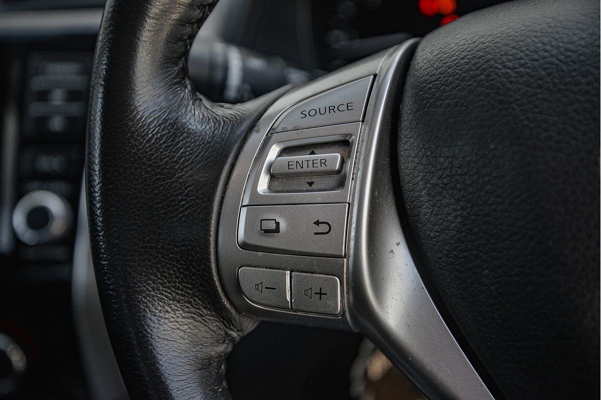 2019 Nissan Navara ST D23 Series 4 4X4