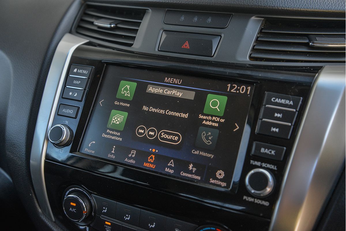 2019 Nissan Navara ST D23 Series 4 4X4