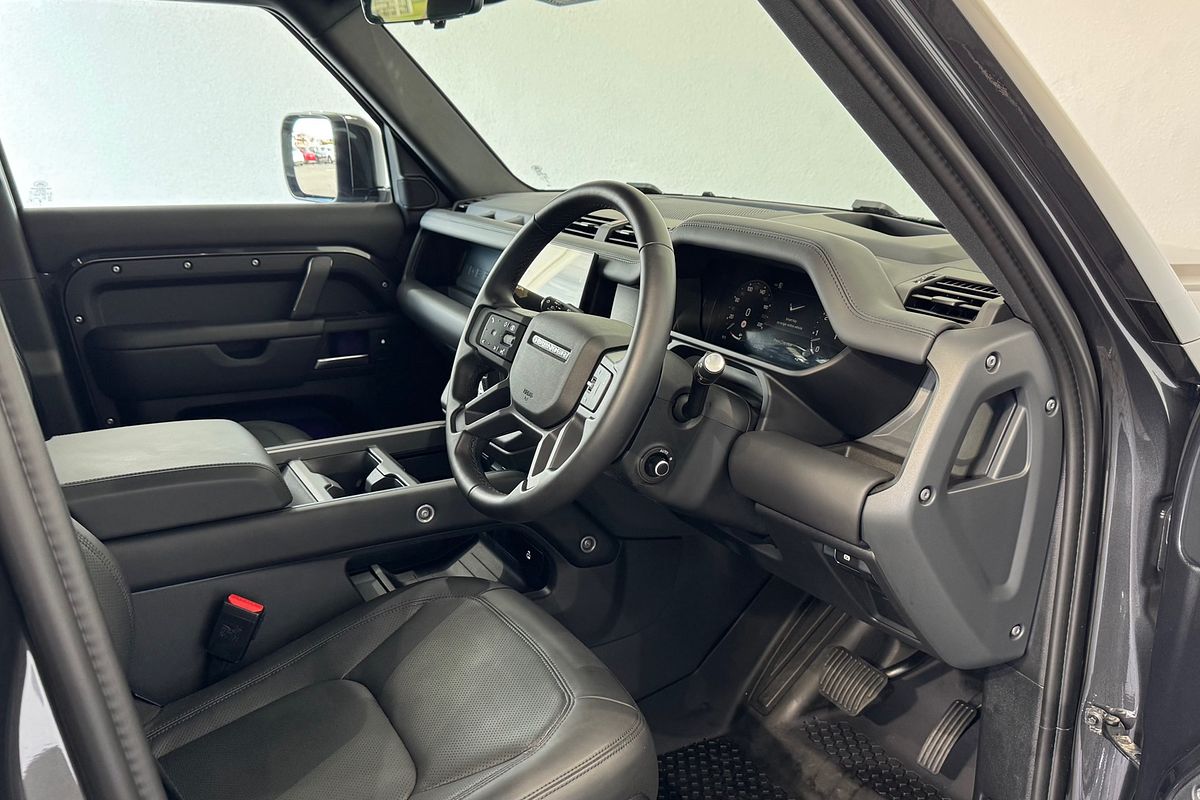 2024 Land Rover Defender 110 P400 X-Dynamic HSE L663