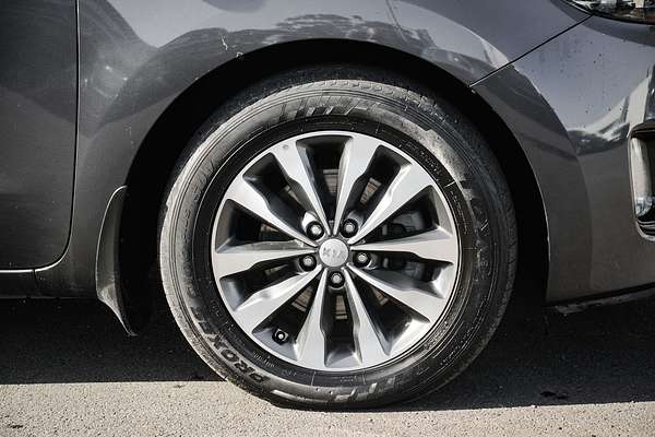 2017 Kia Carnival SLi YP