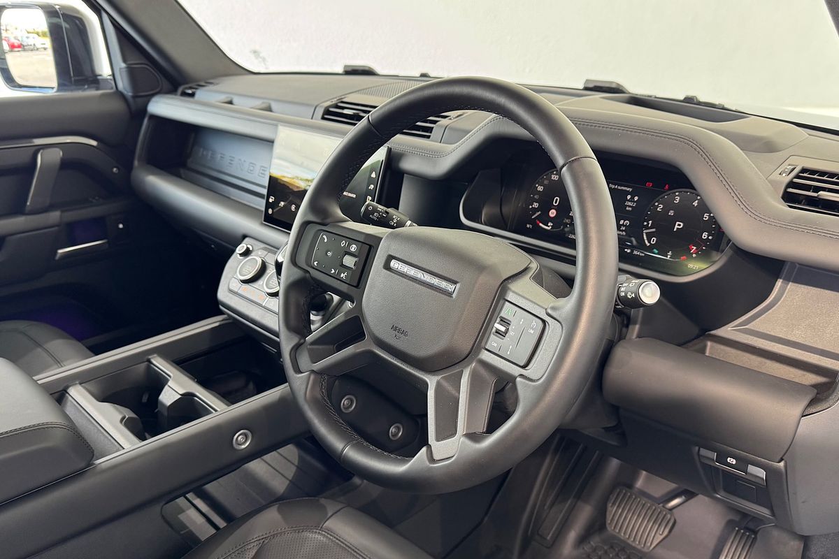 2024 Land Rover Defender 110 P400 X-Dynamic HSE L663