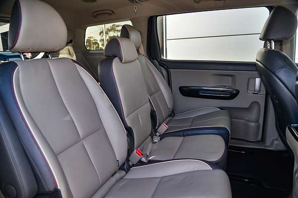 2017 Kia Carnival SLi YP